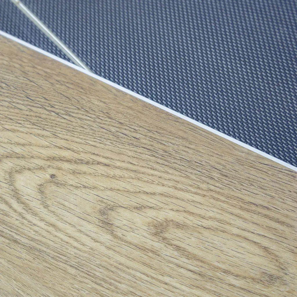 Piso Vinílico SPC 182x1220x5.5 mm Walnut Uniclic 1.776 m2-002.webp